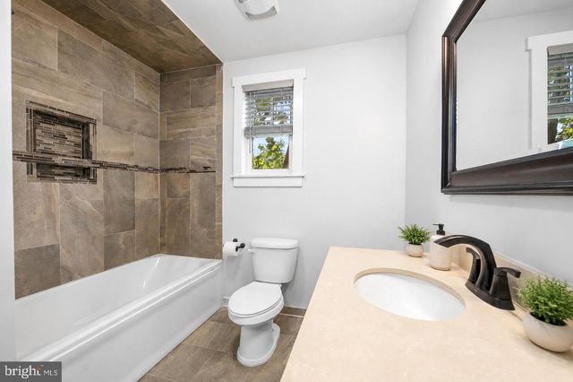 457 S 6TH ST, Camden, NJ 08103