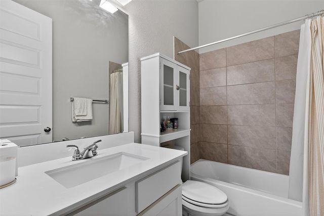 3214 Dovetail Hollow Lane, Houston, TX 77365