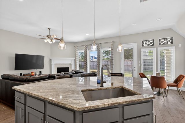 3214 Dovetail Hollow Lane, Houston, TX 77365