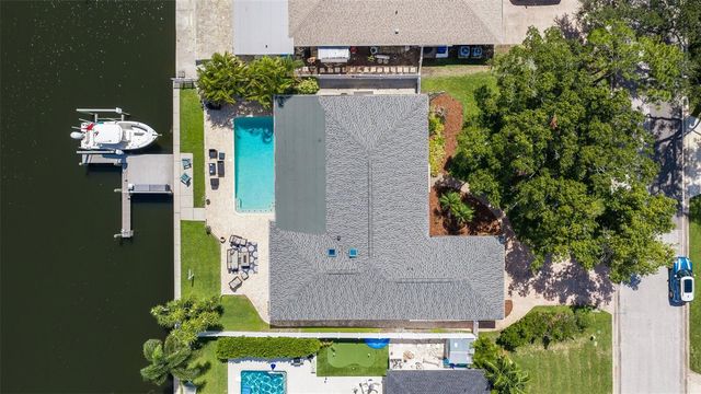 1894 TANGLEWOOD DRIVE NE, St Petersburg, FL 33702