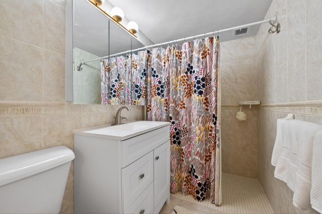 6450 York Avenue S 414, Edina, MN 55435