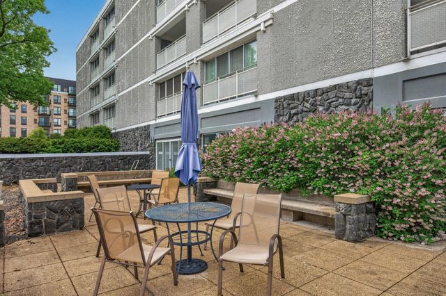 6450 York Avenue S 414, Edina, MN 55435