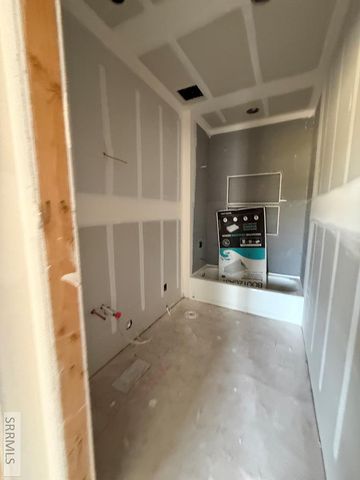 5439 Rip Tideroad, Idaho Falls, ID 83401