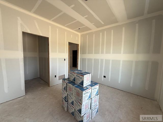 5439 Rip Tideroad, Idaho Falls, ID 83401