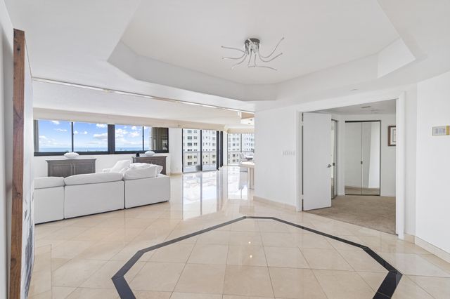 20185 E Country Club Drive 901, Aventura, FL 33180