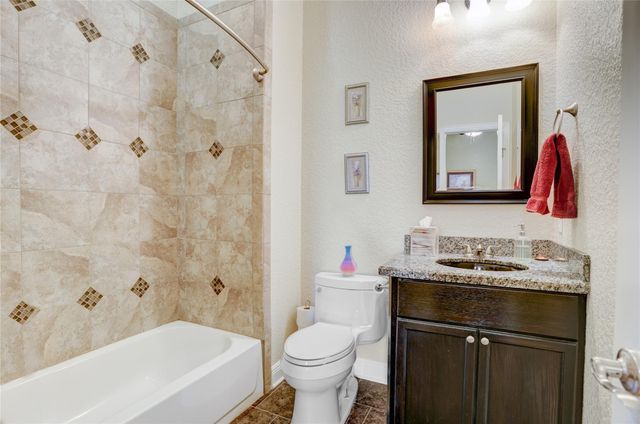 1153 County Road 150, Alvin, TX 77511