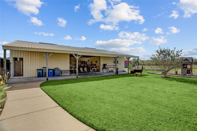 1153 County Road 150, Alvin, TX 77511