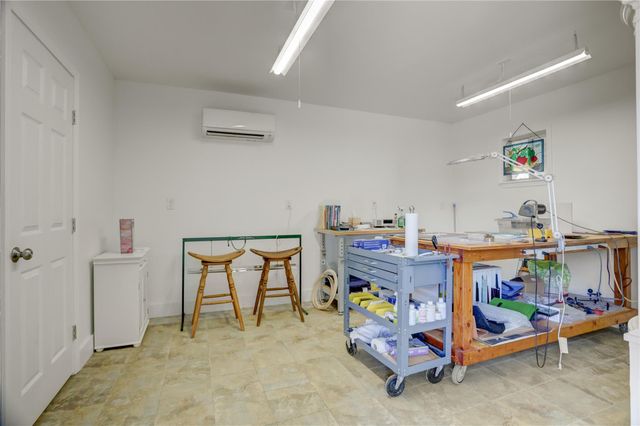 1153 County Road 150, Alvin, TX 77511