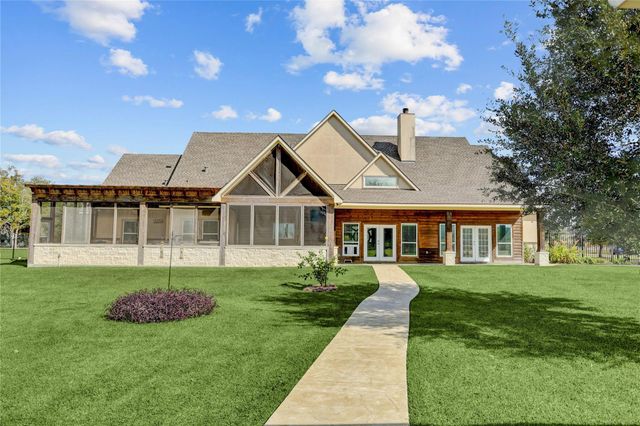 1153 County Road 150, Alvin, TX 77511