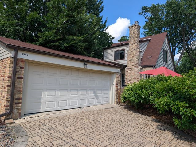 5744 Elliot Avenue, Minneapolis, MN 55417