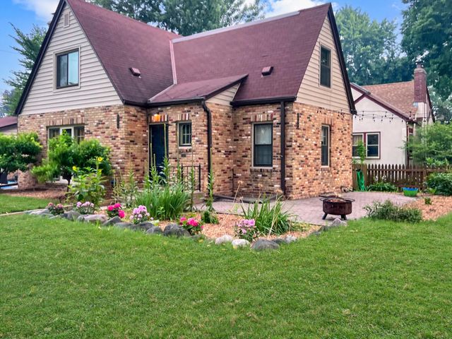 5744 Elliot Avenue, Minneapolis, MN 55417