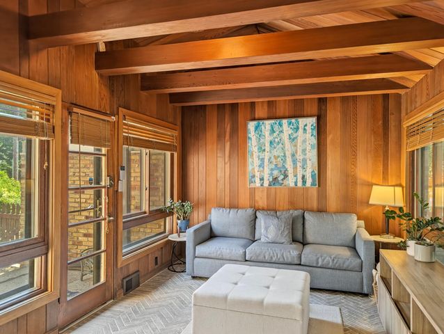5744 Elliot Avenue, Minneapolis, MN 55417