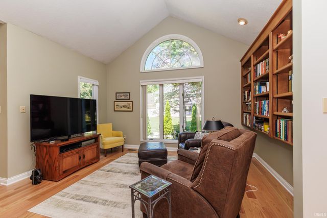 5204 W Pineridge Road, Muncie, IN 47304