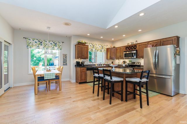 5204 W Pineridge Road, Muncie, IN 47304