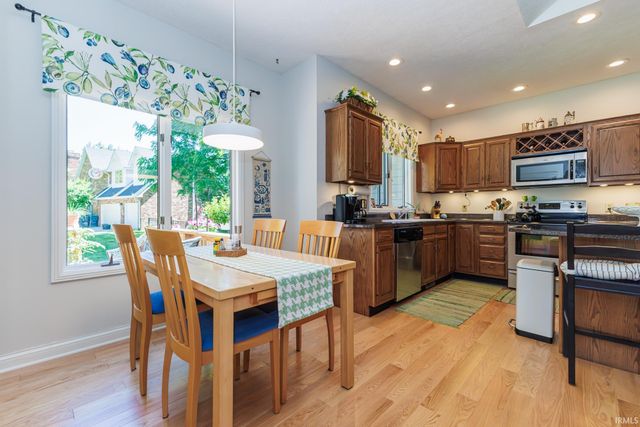 5204 W Pineridge Road, Muncie, IN 47304