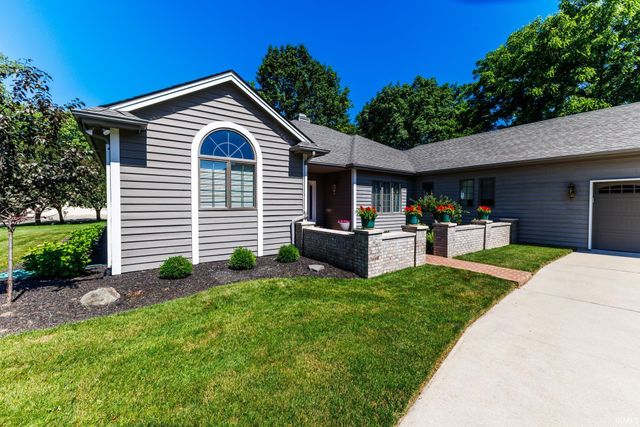5204 W Pineridge Road, Muncie, IN 47304