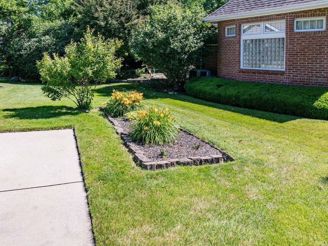 5204 W Pineridge Road, Muncie, IN 47304