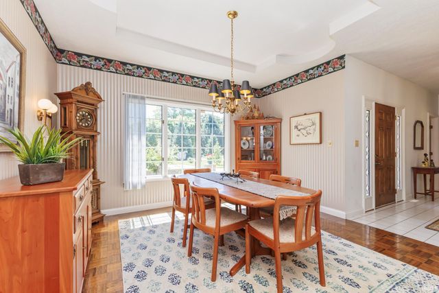 5204 W Pineridge Road, Muncie, IN 47304
