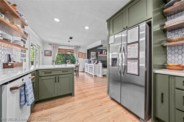 911 Hillcrest Drive, Greenwood, AR 72936