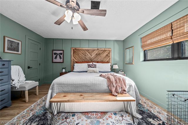 911 Hillcrest Drive, Greenwood, AR 72936