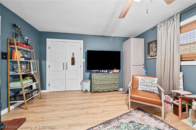 911 Hillcrest Drive, Greenwood, AR 72936