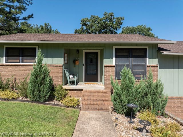 911 Hillcrest Drive, Greenwood, AR 72936