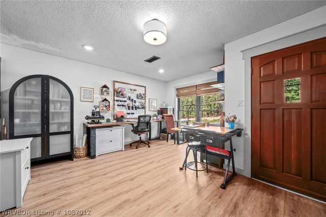 911 Hillcrest Drive, Greenwood, AR 72936