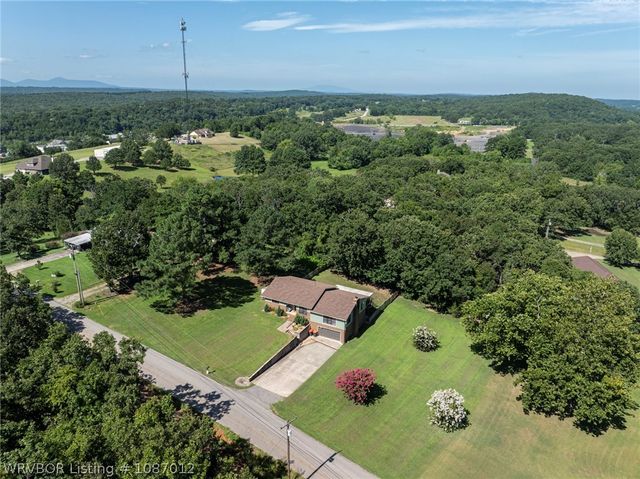 911 Hillcrest Drive, Greenwood, AR 72936