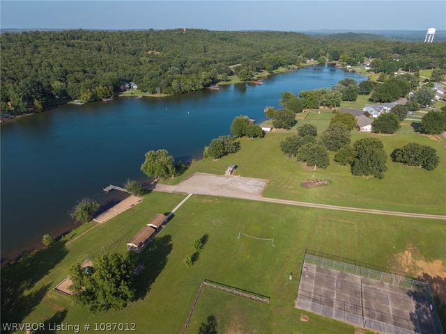 911 Hillcrest Drive, Greenwood, AR 72936