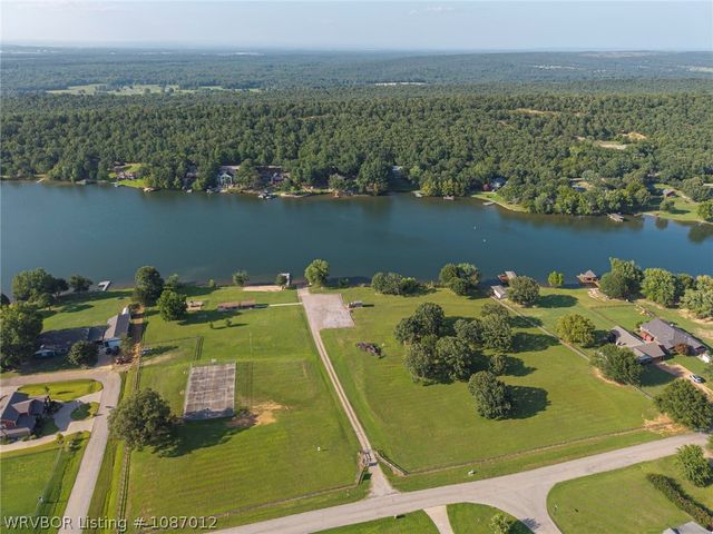 911 Hillcrest Drive, Greenwood, AR 72936