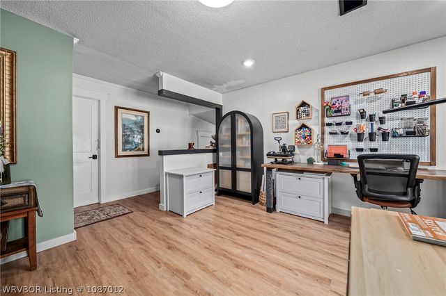 911 Hillcrest Drive, Greenwood, AR 72936