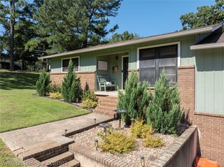 911 Hillcrest Drive, Greenwood, AR 72936