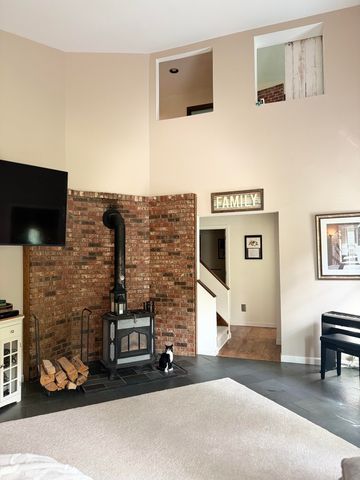 46 Foothills Drive, Jericho, VT 05465