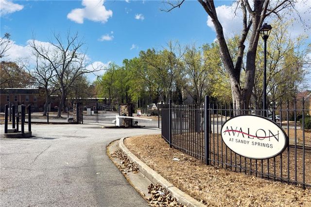 215 Winding River Drive F, Atlanta, GA 30350