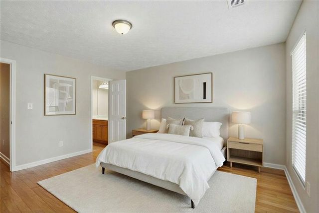 215 Winding River Drive F, Atlanta, GA 30350