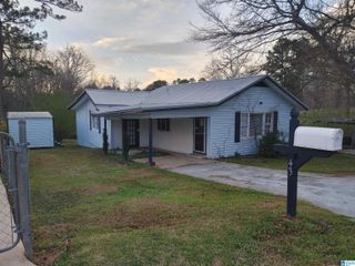 431 LAKESHORE CIRCLE, Adamsville, AL 35005