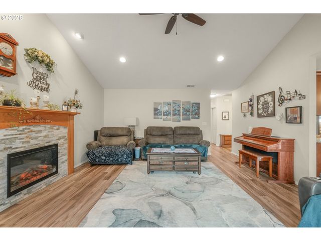 11005 Se 54TH Pl, Milwaukie, OR 97222