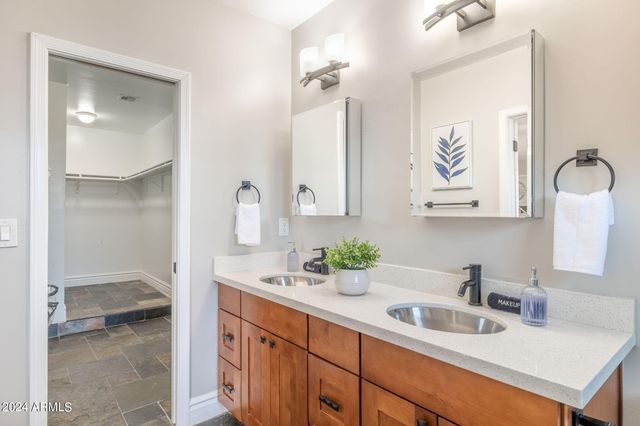 5948 E CORRINE Drive, Scottsdale, AZ 85254