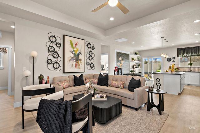 19343 Snowyside Way, Caldwell, ID 83605