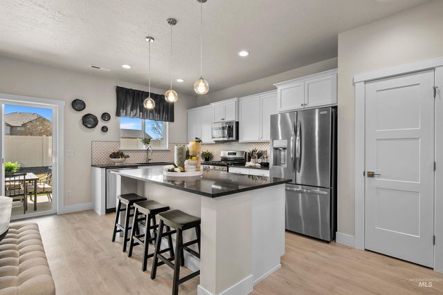 19343 Snowyside Way, Caldwell, ID 83605