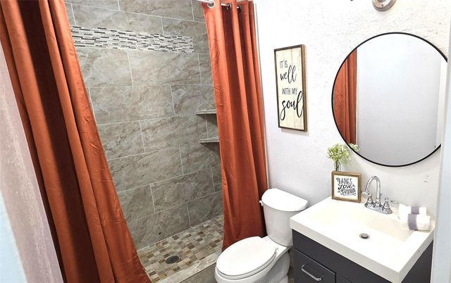 8115 Sweetgum Trace Drive, Houston, TX 77040