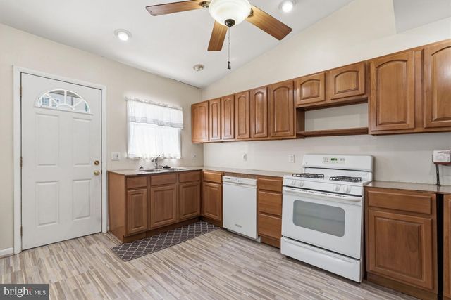3117 CHATHAM ST, Philadelphia, PA 19134