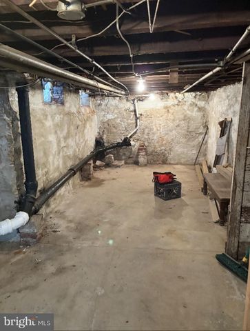 3117 CHATHAM ST, Philadelphia, PA 19134