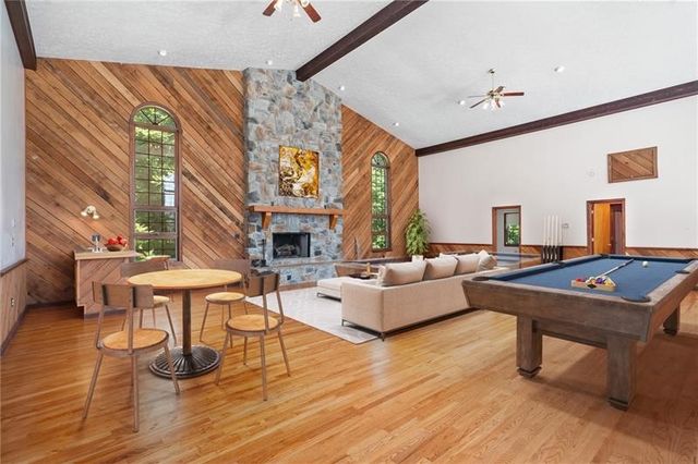 110 Oakhurst Dr, Peters Twp, PA 15317