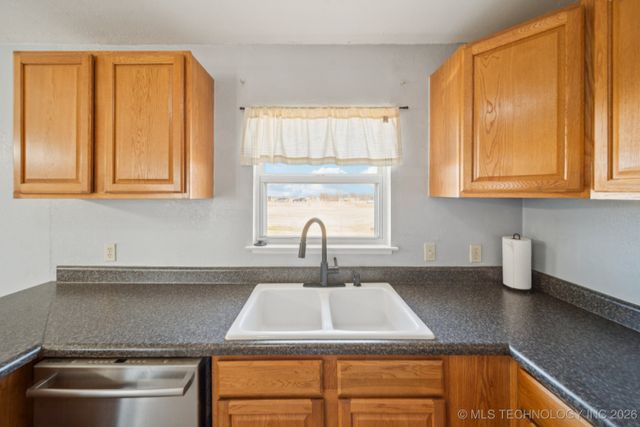 17755 S 49th West Avenue, Mounds, OK 74047