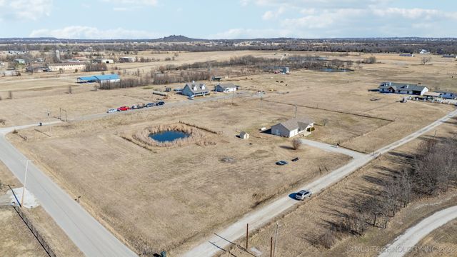 17755 S 49th West Avenue, Mounds, OK 74047