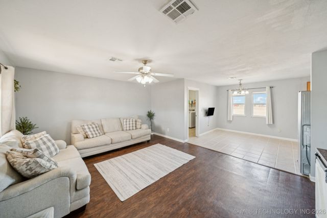 17755 S 49th West Avenue, Mounds, OK 74047