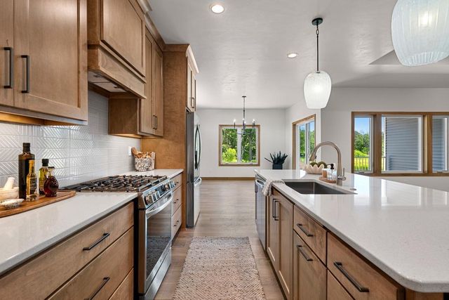 4001 ANTWERP AVENUE, Howard, WI 54313