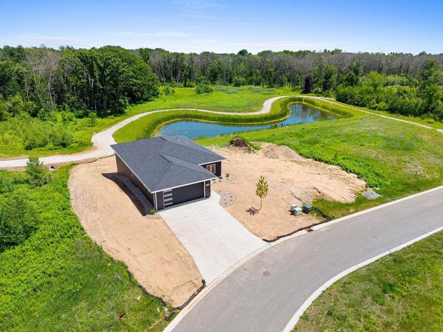4001 ANTWERP AVENUE, Howard, WI 54313