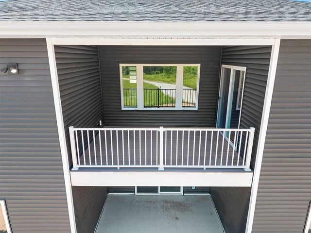 4001 ANTWERP AVENUE, Howard, WI 54313